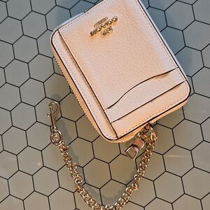 Coach Chunky Zip Wallet White Gold Chain